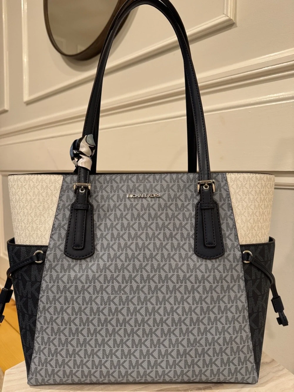Michael Kors Bag Jet Set Signature Blue White Tote - Picture 5 of 17